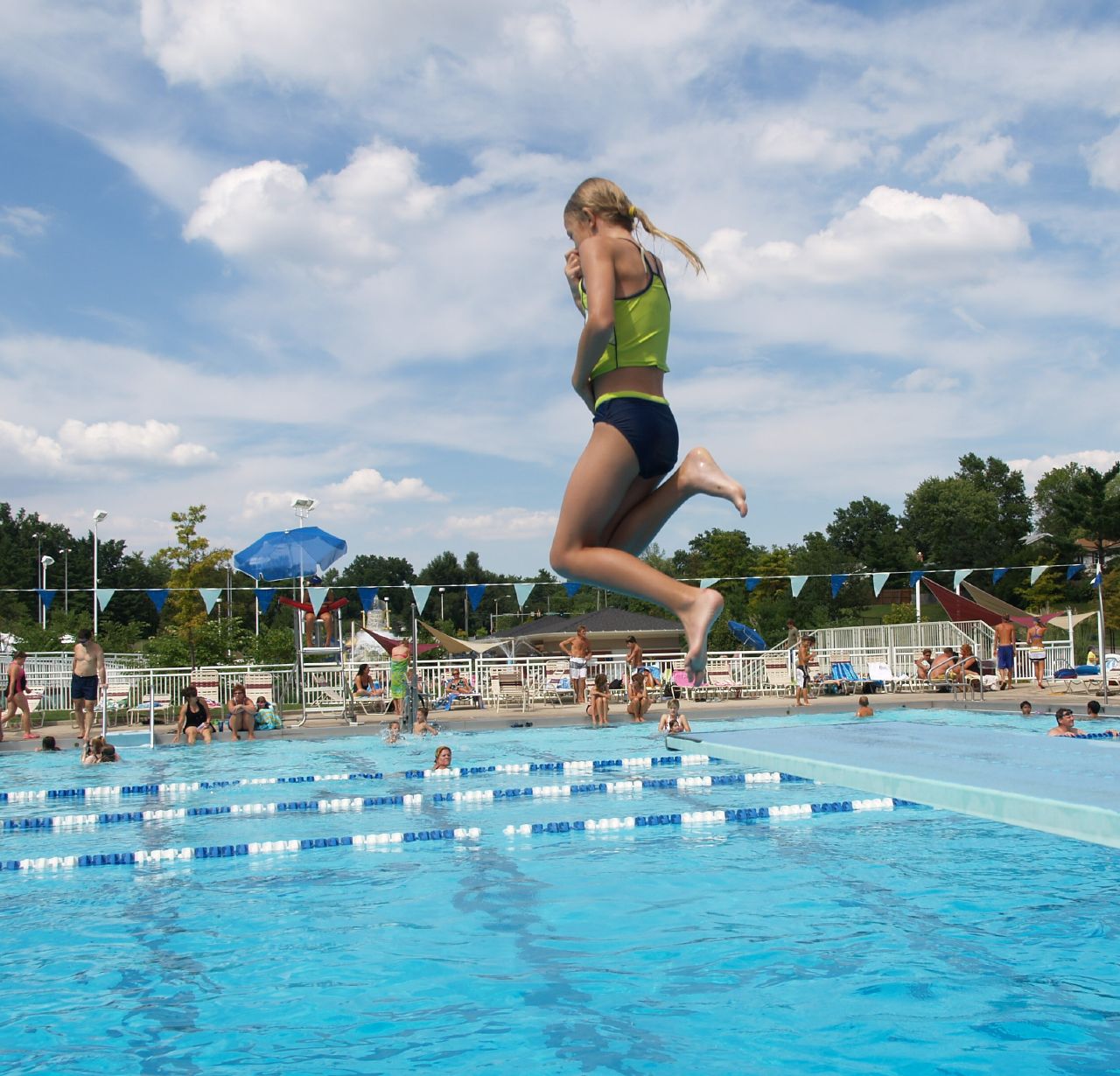 Edmonton’s Community League Swim Program Wîhkwêntôwin Community League